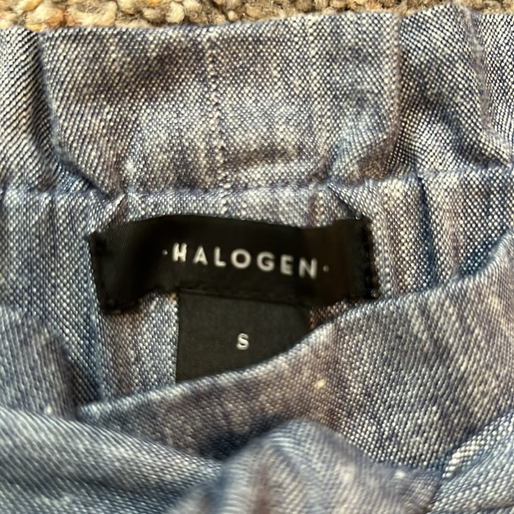 Halogen High Waist Chambray shorts with belt Size Small - Picture 2 of 4